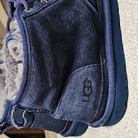 Men's UGG Shukka Boots - Picture 3 of 12
